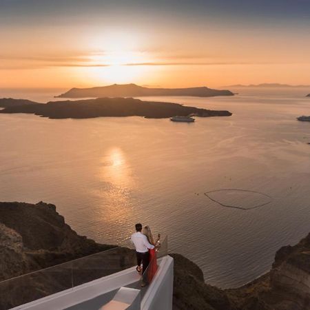 Symphony Suites Santorini Pýrgos Pokoj fotografie